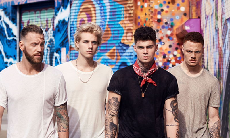 Un cabello y estilo ganador es posible con la línea de productos Redken Brews Un cabello y estilo ganador es posible con la línea de productos Redken Brews